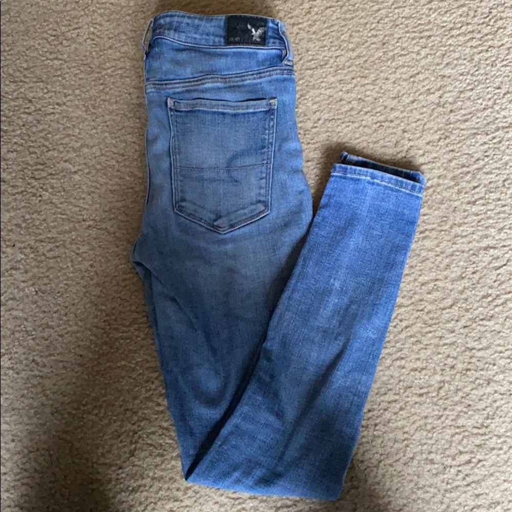 American Eagle, high rise, light wash skinny jeans